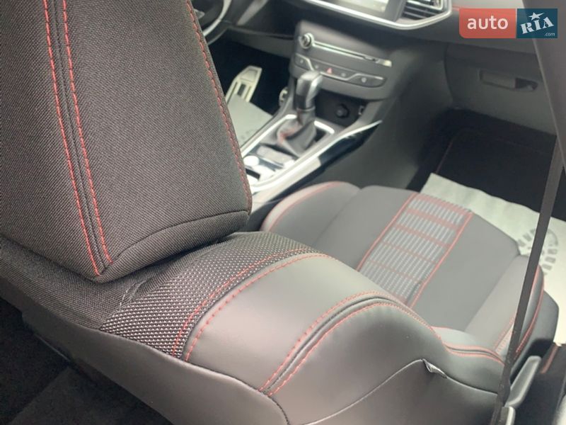 Универсал Peugeot 308 2017 в Стрые