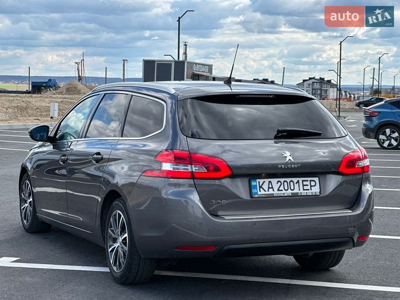 Универсал Peugeot 308 2016 в Ровно