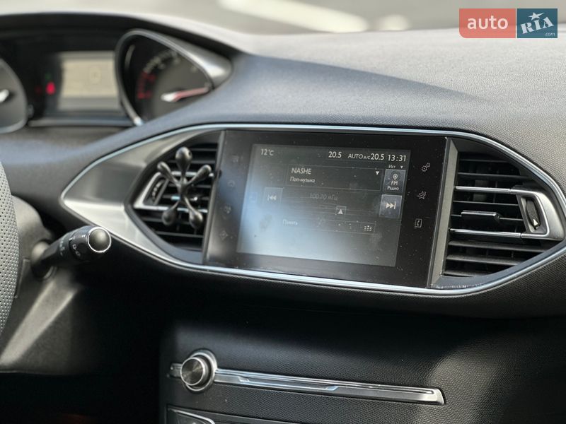 Универсал Peugeot 308 2016 в Ровно