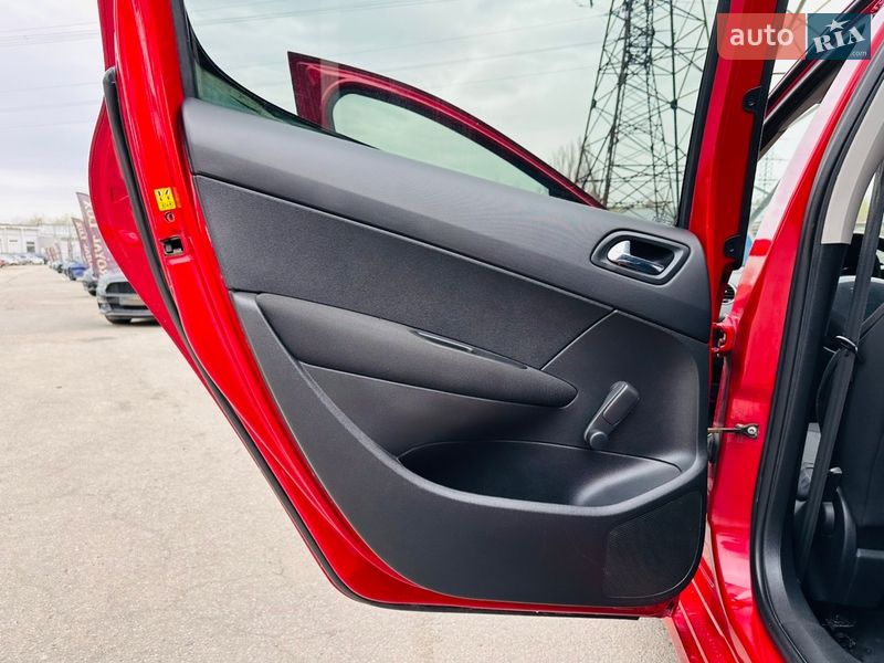 Хэтчбек Peugeot 308 2010 в Харькове фото 17 Хэтчбек Peugeot 308 2010 в Харькове
