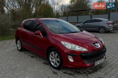 Хэтчбек Peugeot 308 2008 в Хоросткове