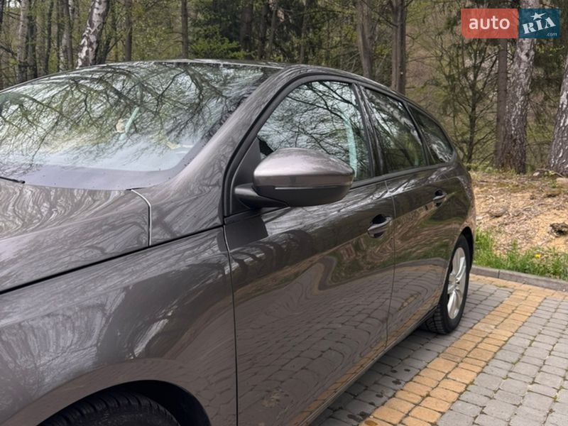 Універсал Peugeot 308 2014 в Косові