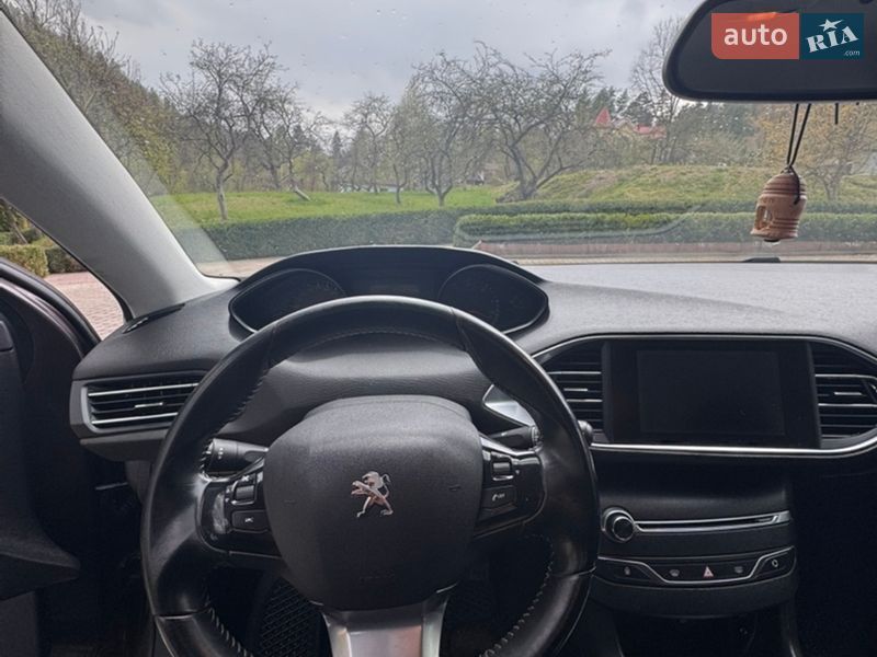 Універсал Peugeot 308 2014 в Косові