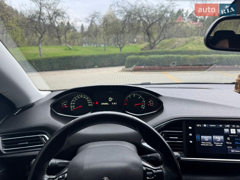 Універсал Peugeot 308 2014 в Косові