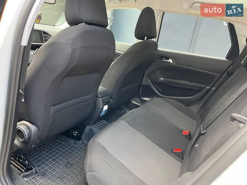 Універсал Peugeot 308 2014 в Києві