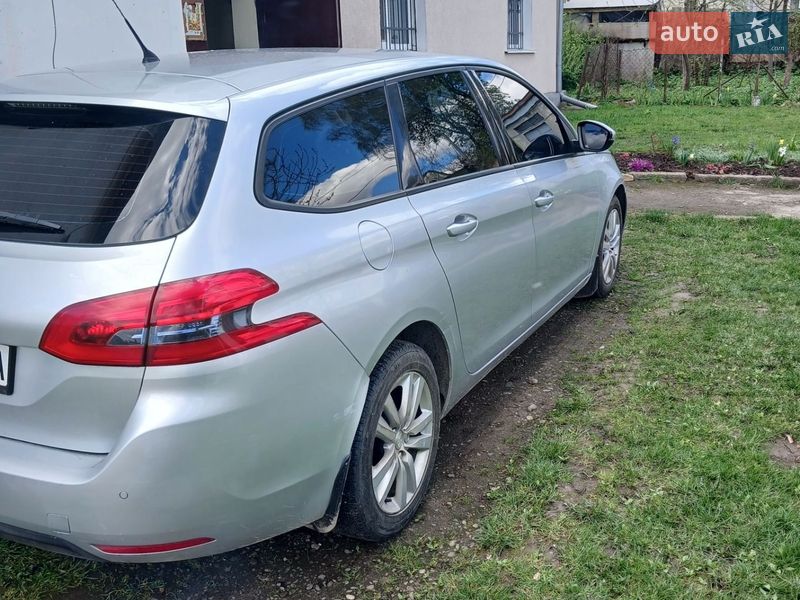 Універсал Peugeot 308 2016 в Жидачові