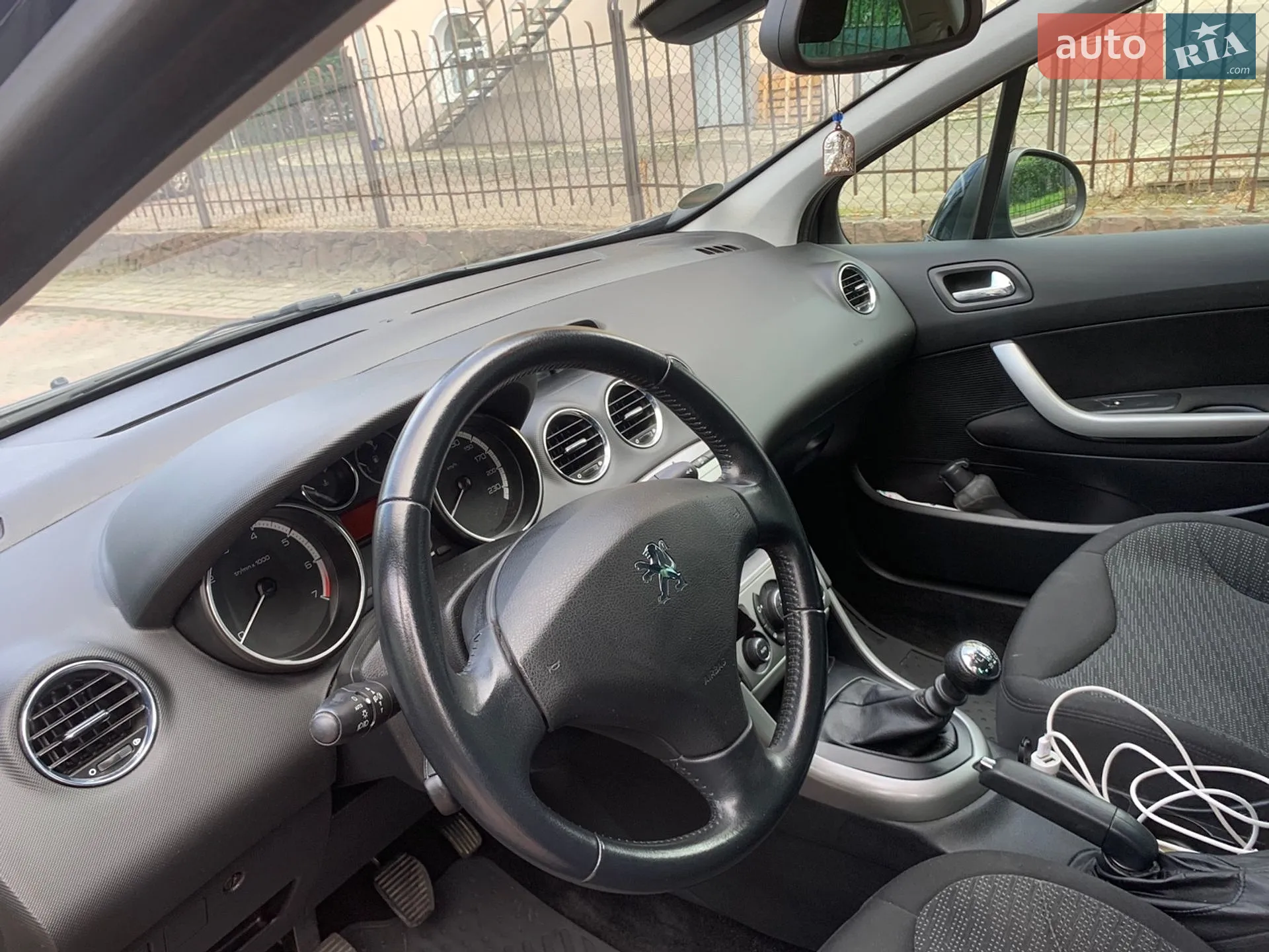 2010 Peugeot 308 - мініатюра 11
