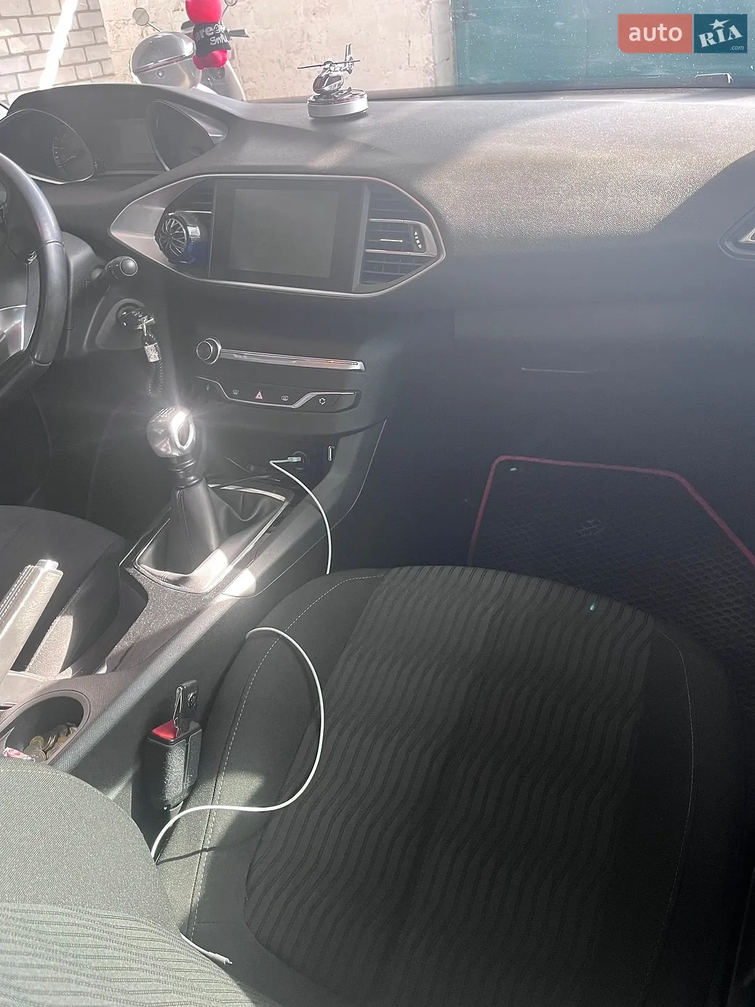 2014 Peugeot 308 - мініатюра 18