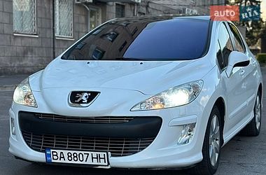 Хэтчбек Peugeot 308 2008 в Каменском