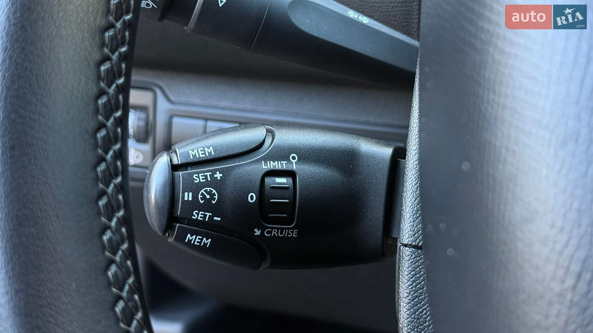 2017 Peugeot 308 - мініатюра 17