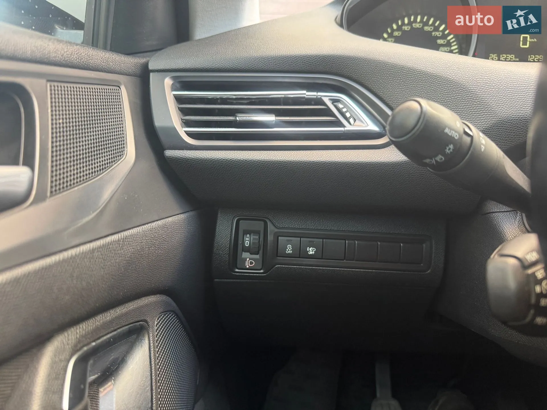 2014 Peugeot 308 - мініатюра 15