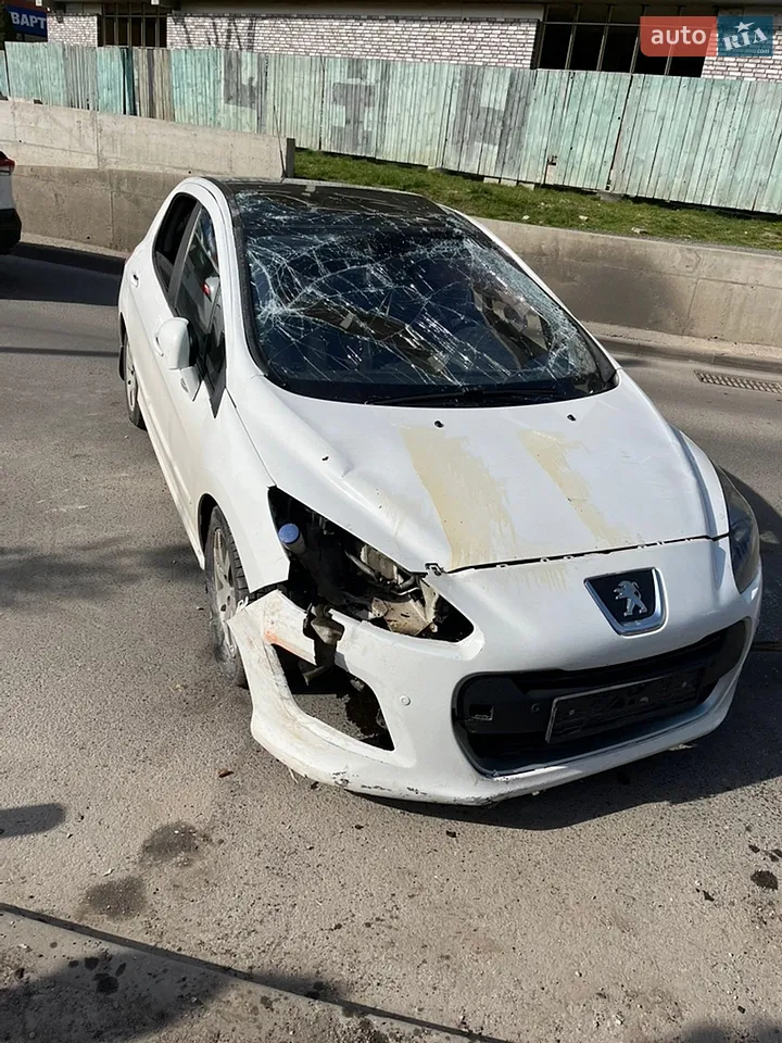 2012 Peugeot 308 - мініатюра 18
