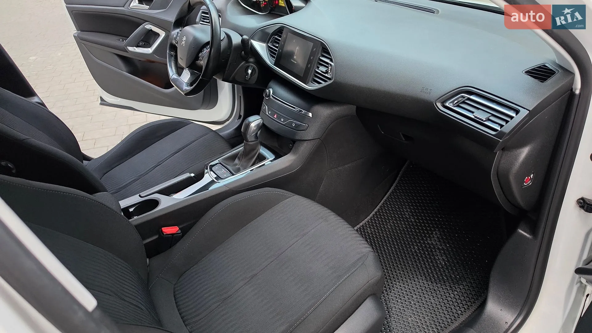 2017 Peugeot 308 - мініатюра 12