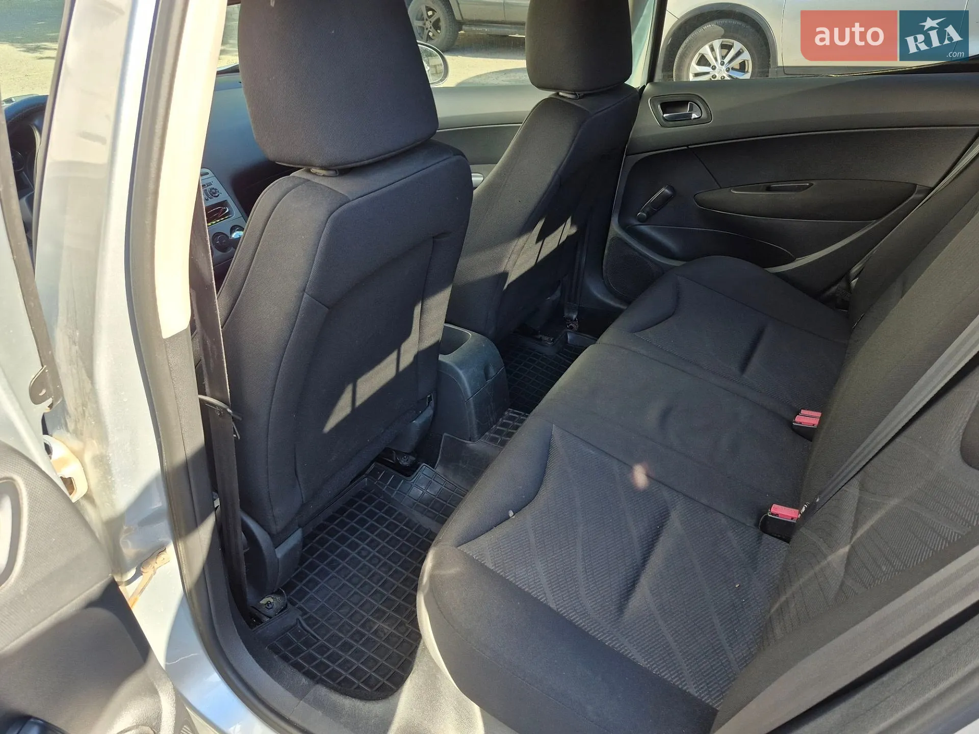 2010 Peugeot 308 - мініатюра 10