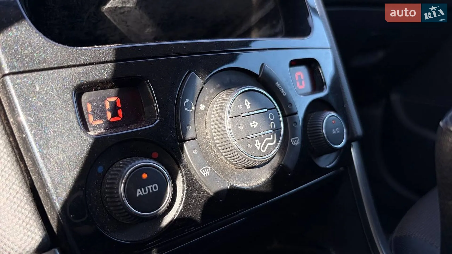 2013 Peugeot 308 - мініатюра 22