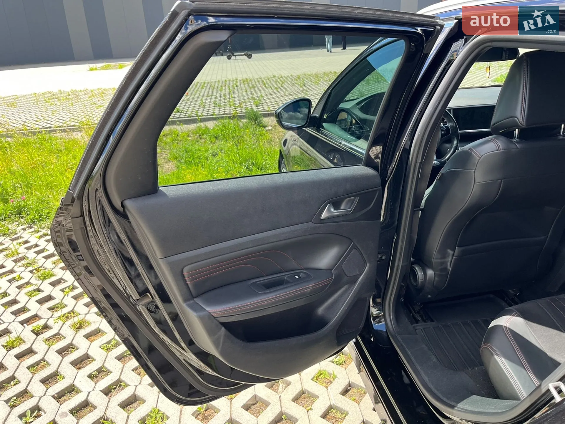 2015 Peugeot 308 - мініатюра 22