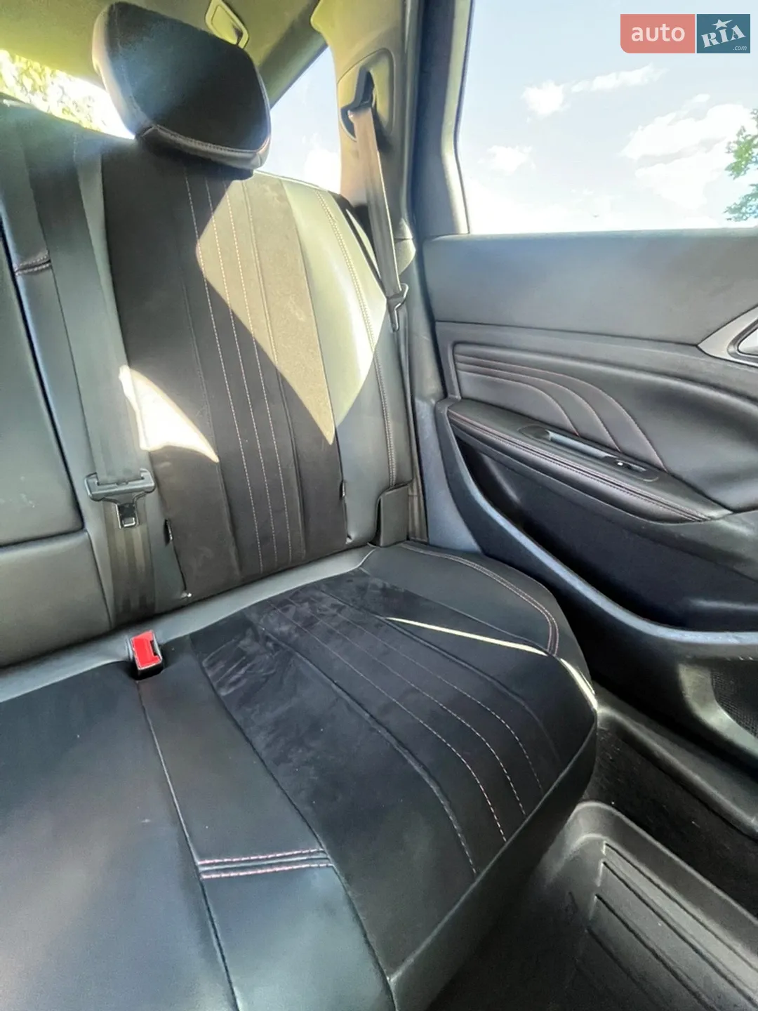 2015 Peugeot 308 - мініатюра 38
