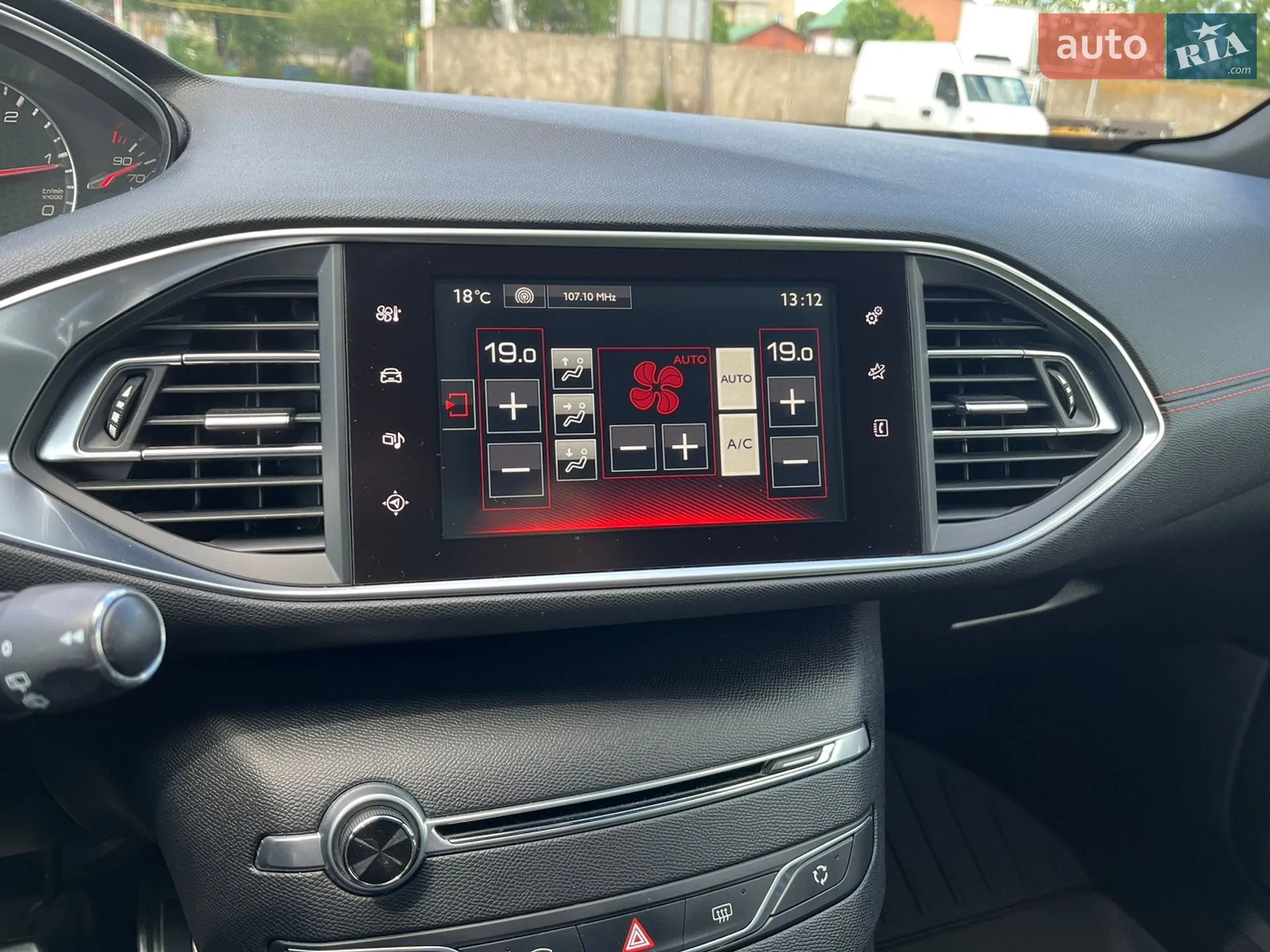 2015 Peugeot 308 - мініатюра 44