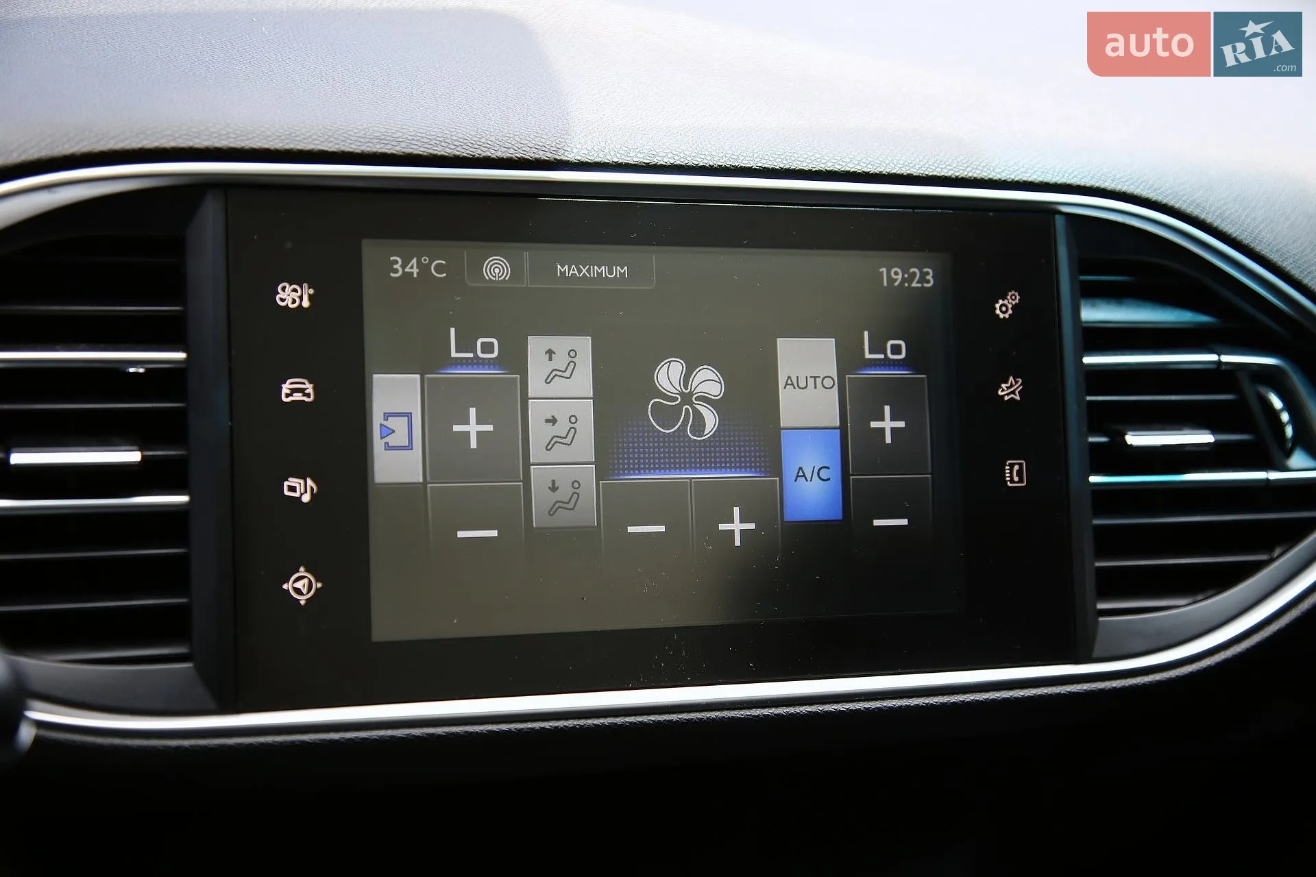 2015 Peugeot 308 - мініатюра 17