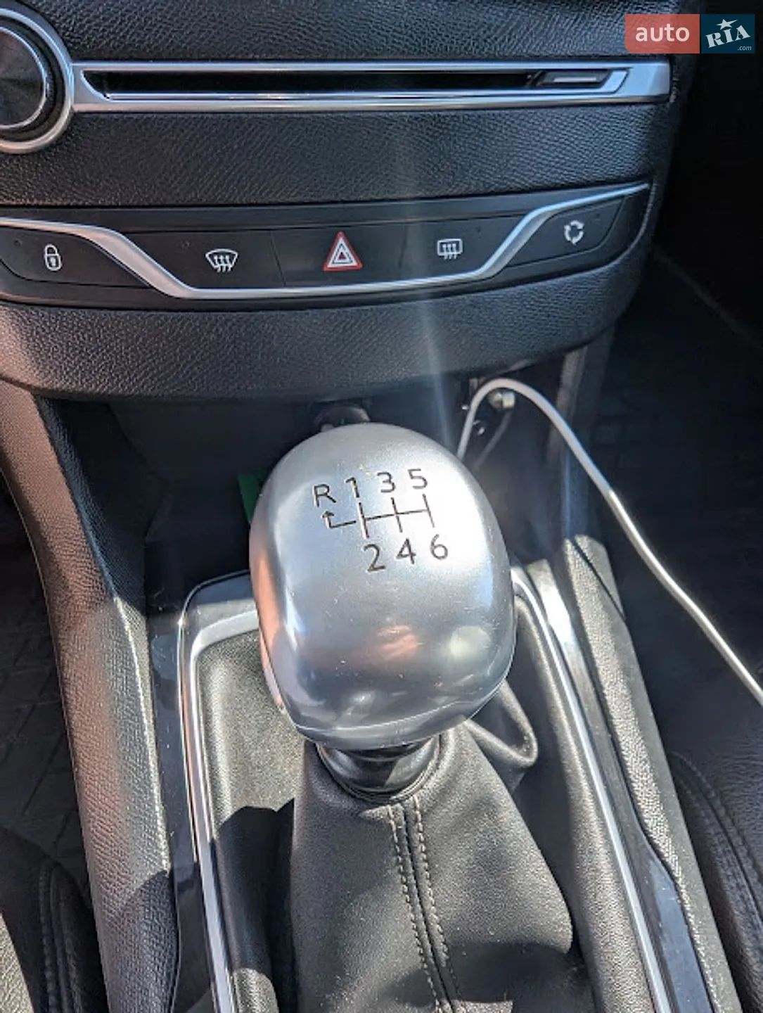 2014 Peugeot 308 - мініатюра 23
