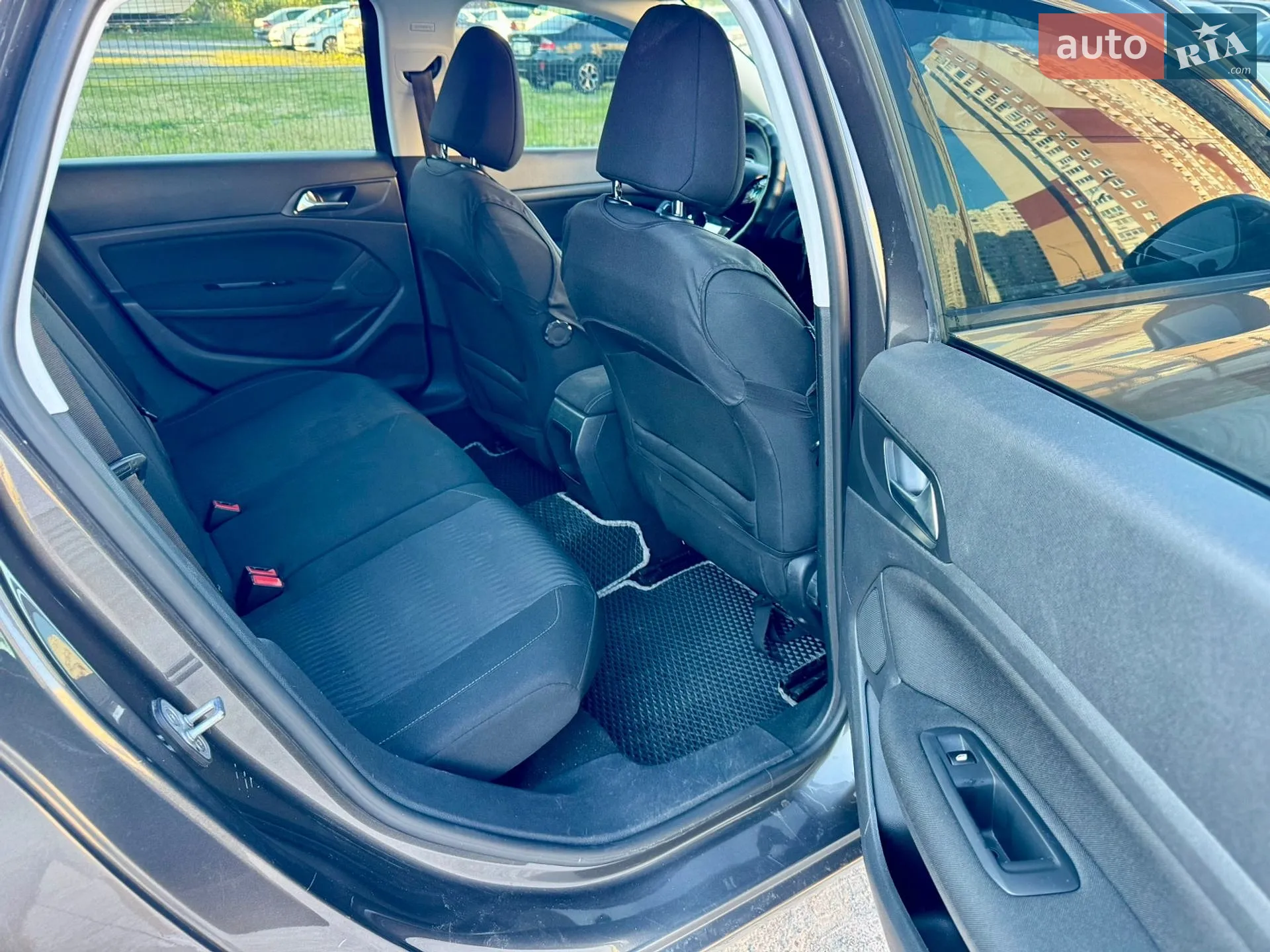 2016 Peugeot 308 - мініатюра 10