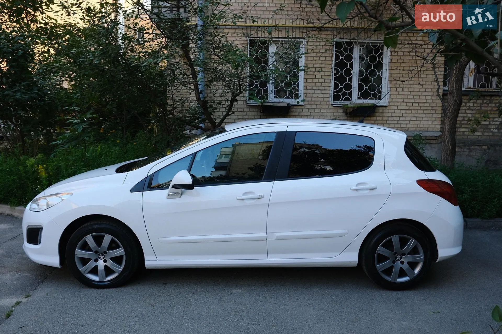 2011 Peugeot 308 - мініатюра 2