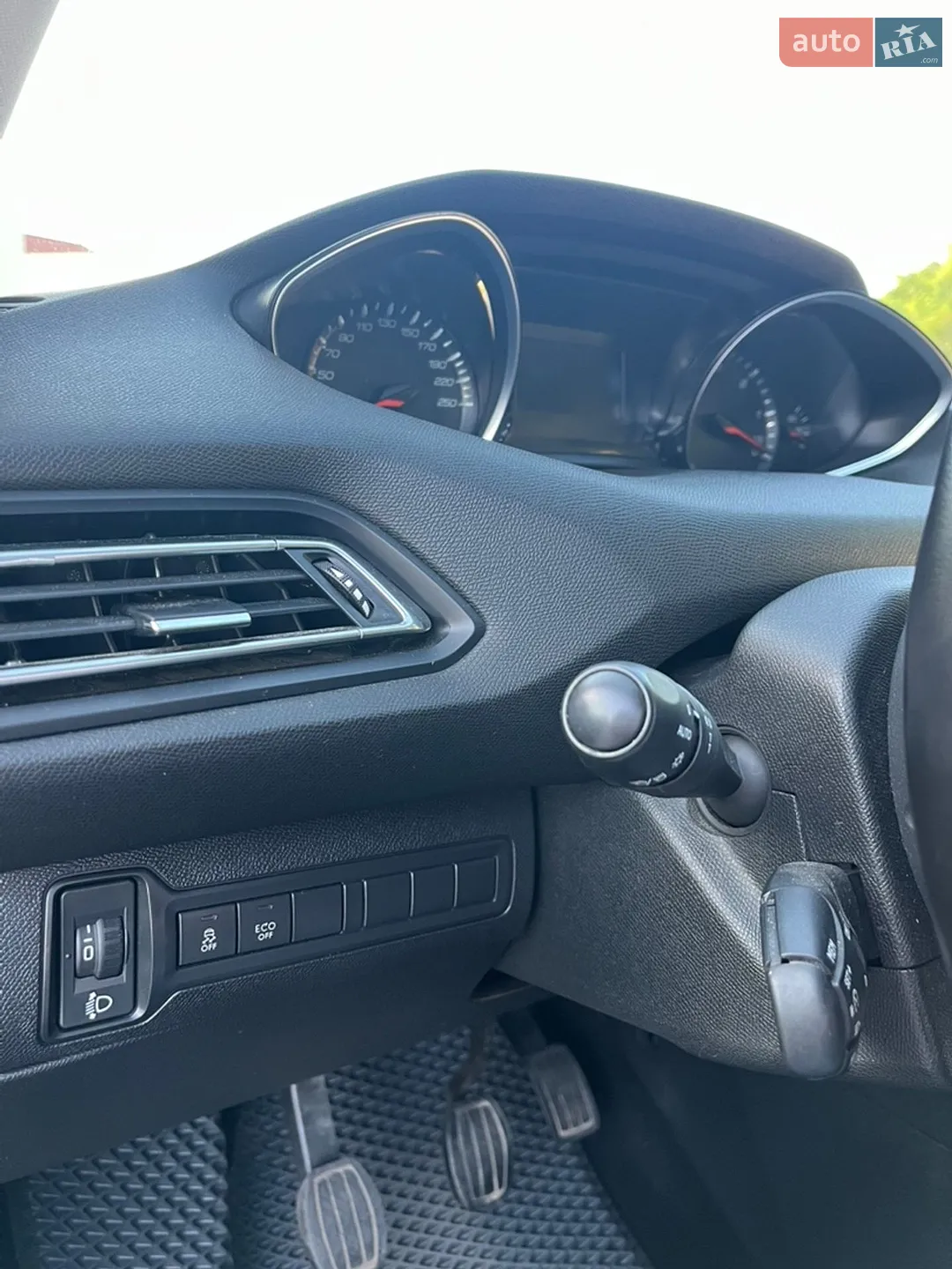 2015 Peugeot 308 - мініатюра 18