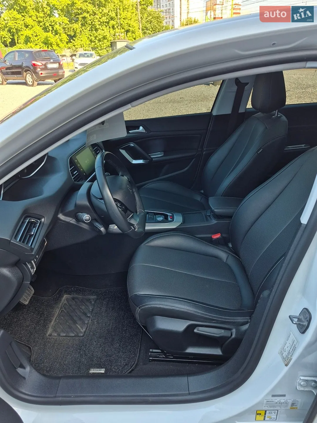 2014 Peugeot 308 - мініатюра 13