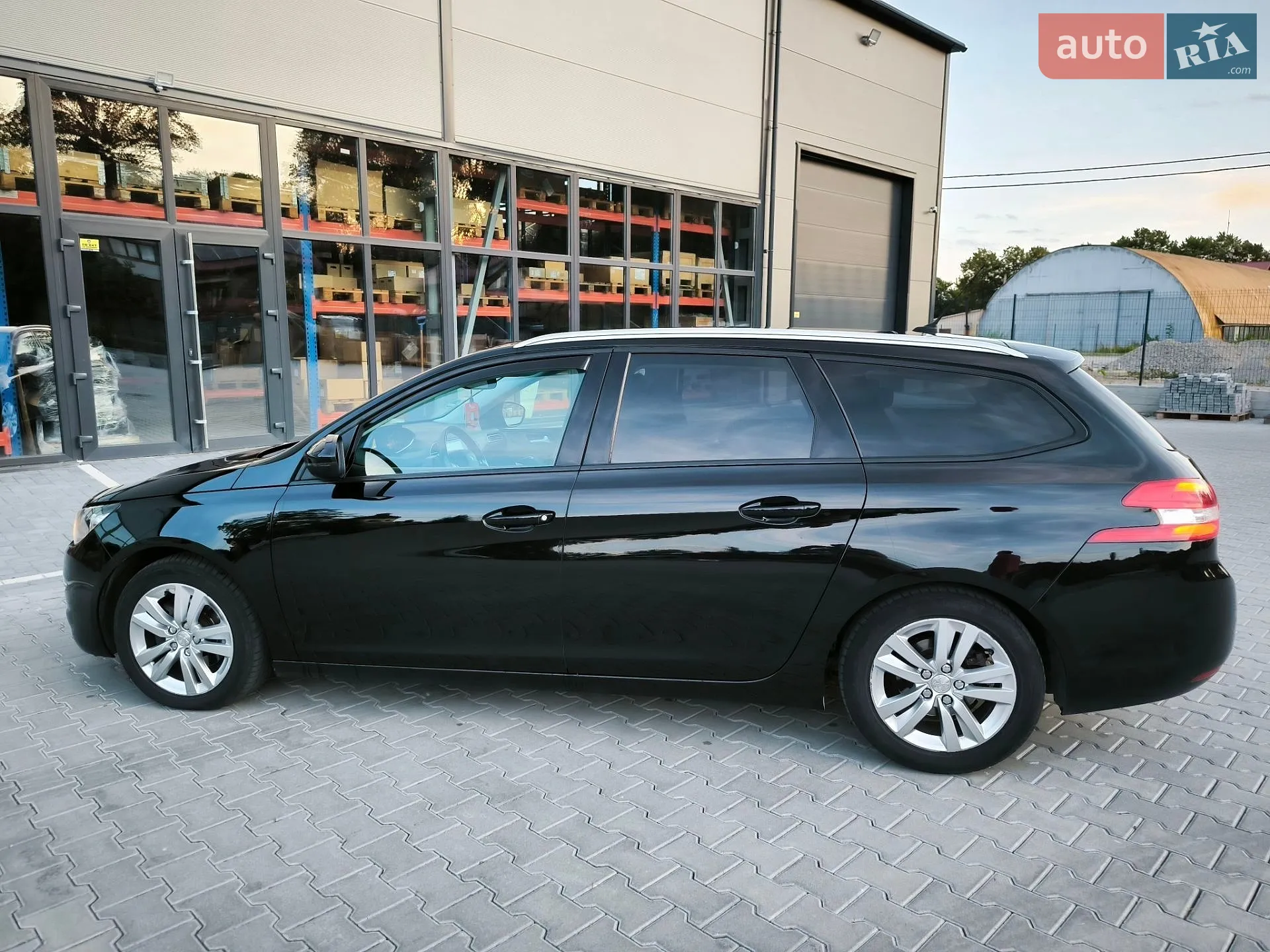 2015 Peugeot 308 - мініатюра 23