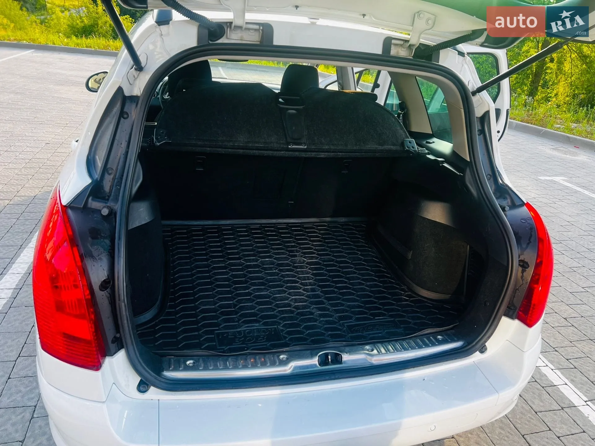 2013 Peugeot 308 - мініатюра 32