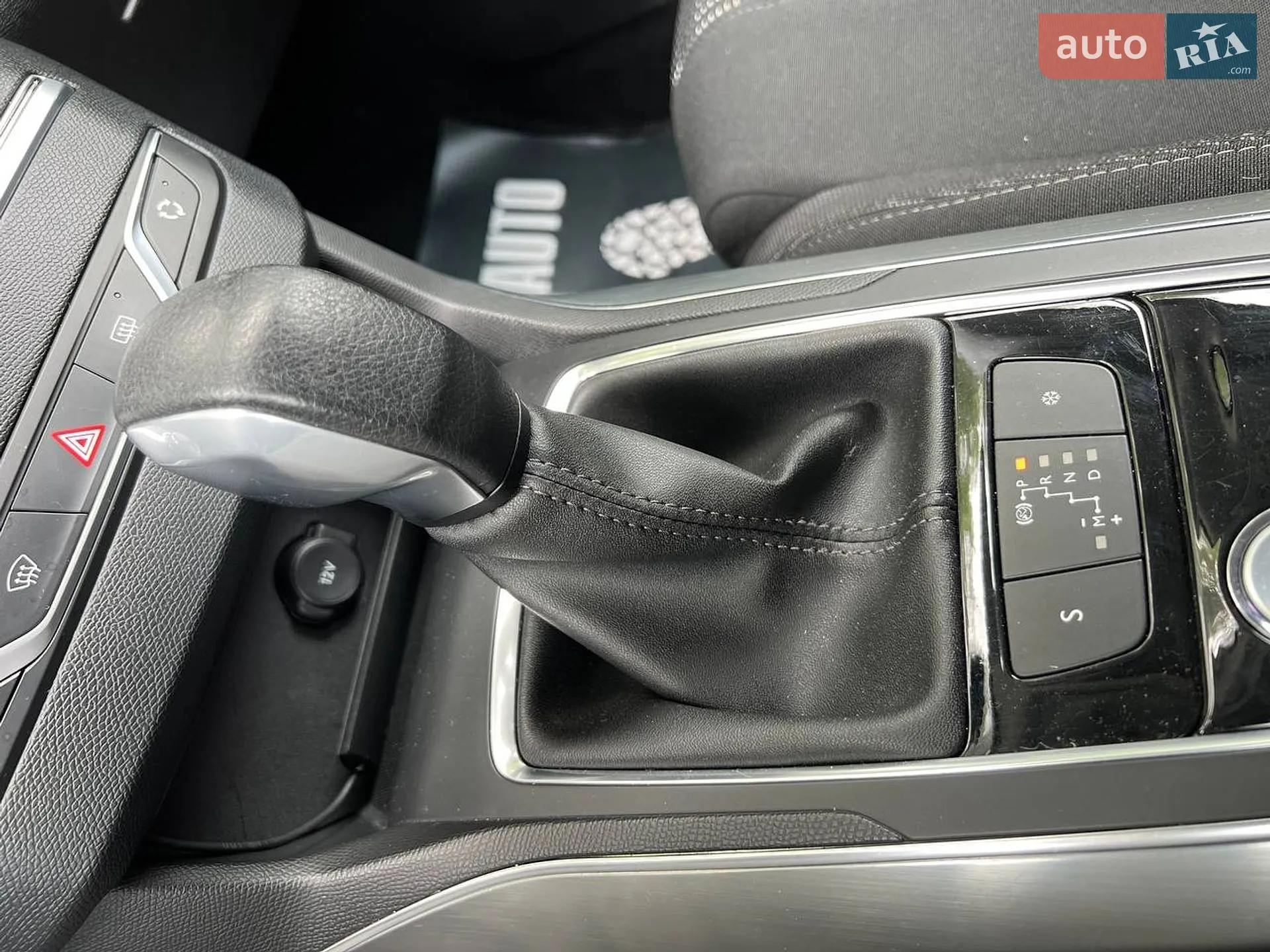 2015 Peugeot 308 - мініатюра 27