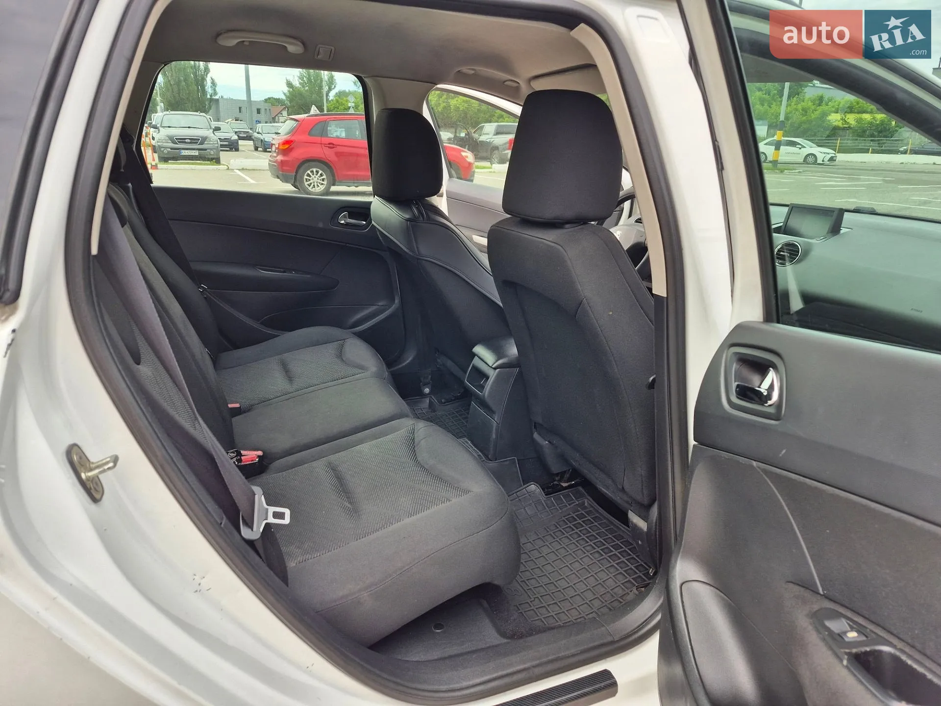 2013 Peugeot 308 - мініатюра 10