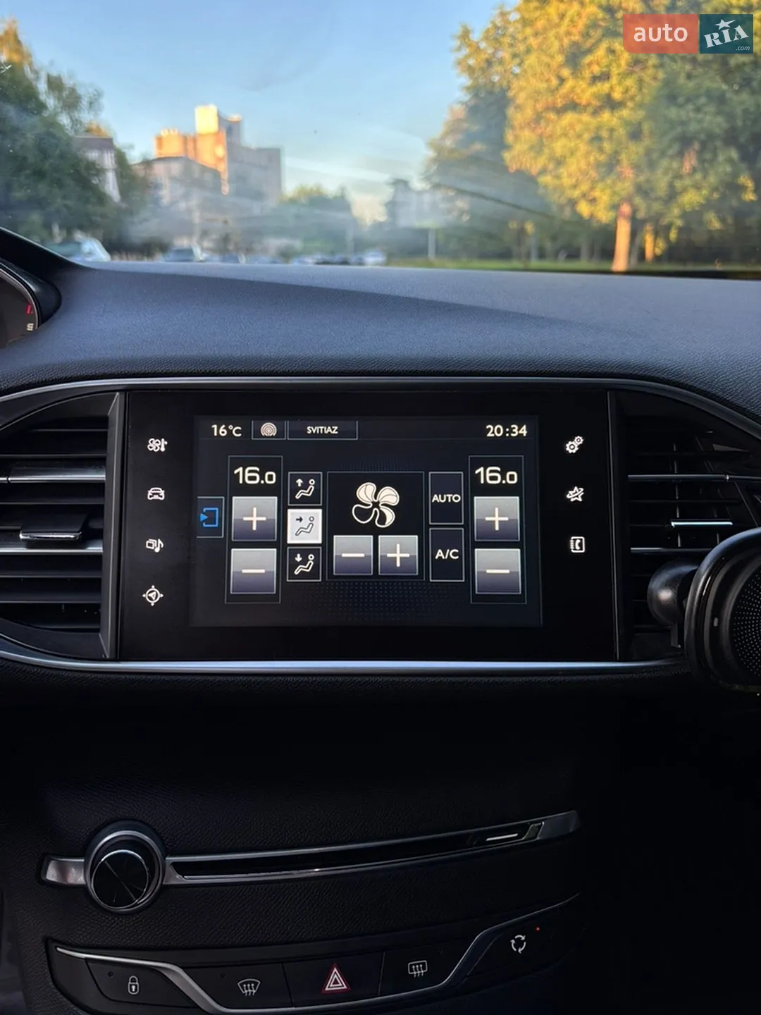 2015 Peugeot 308 - мініатюра 27