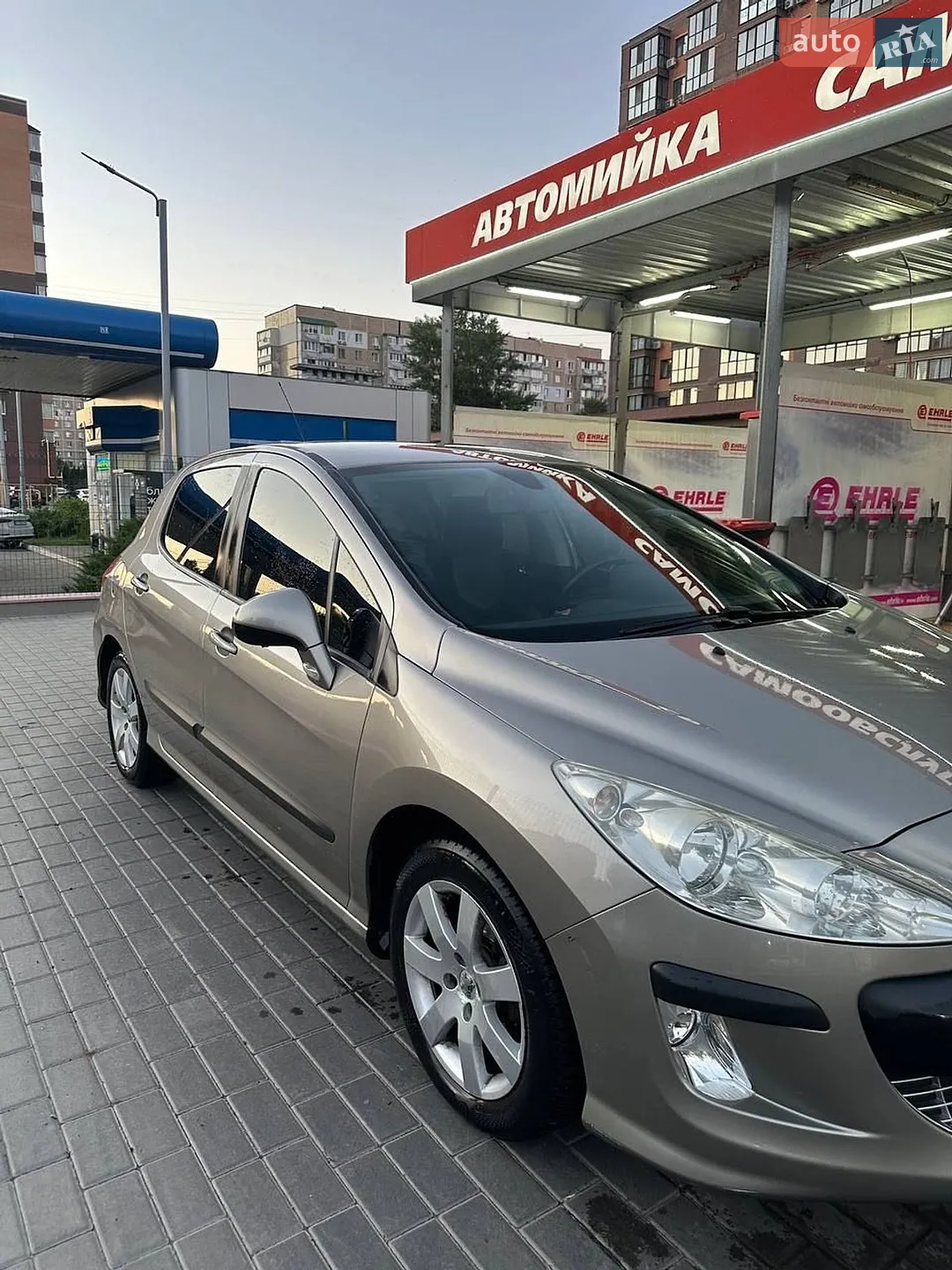 2010 Peugeot 308 - мініатюра 8