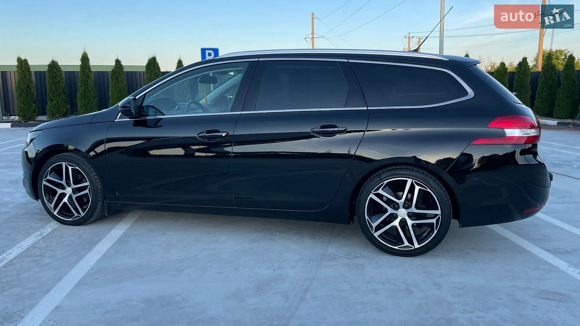 2015 Peugeot 308 - мініатюра 18