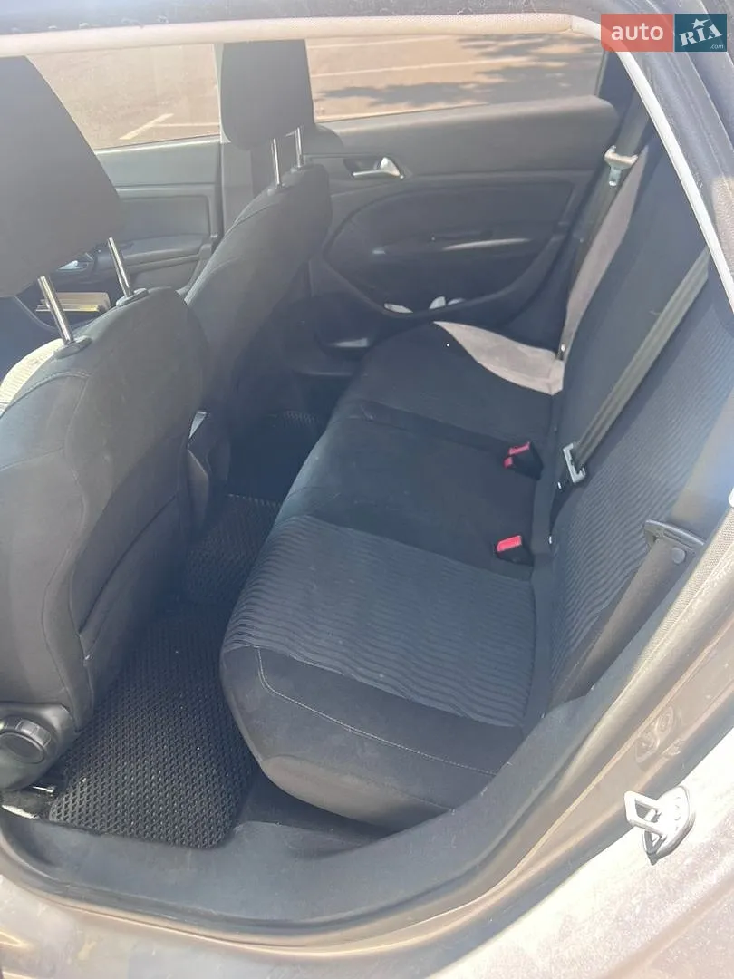 2015 Peugeot 308 - мініатюра 13