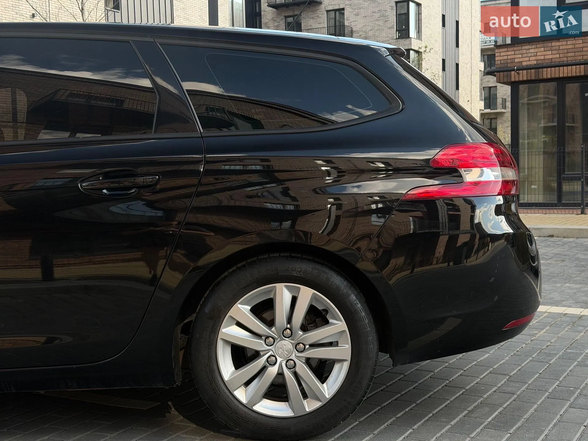 2015 Peugeot 308 - мініатюра 21