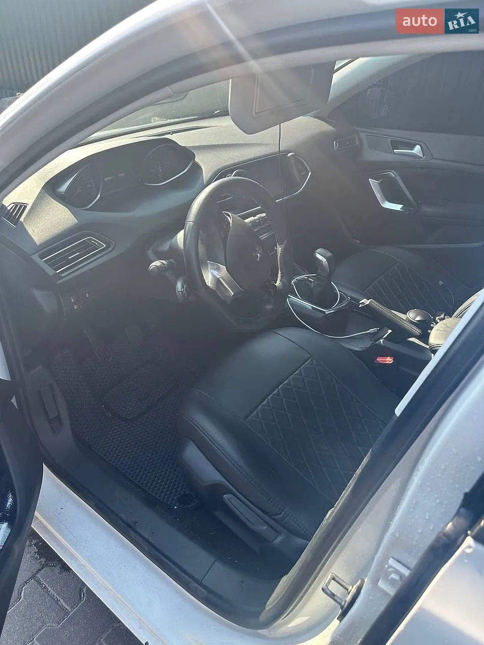 2017 Peugeot 308 - мініатюра 12