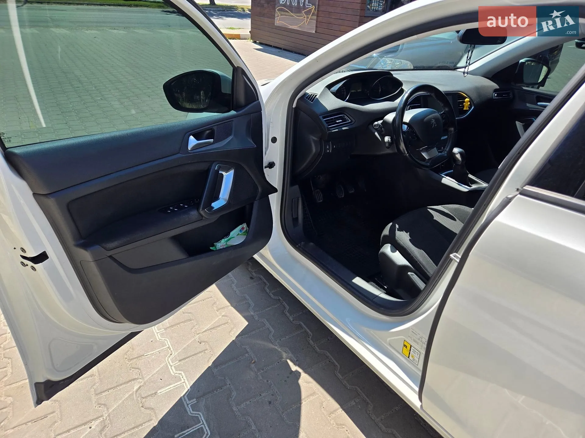 2015 Peugeot 308 - мініатюра 13