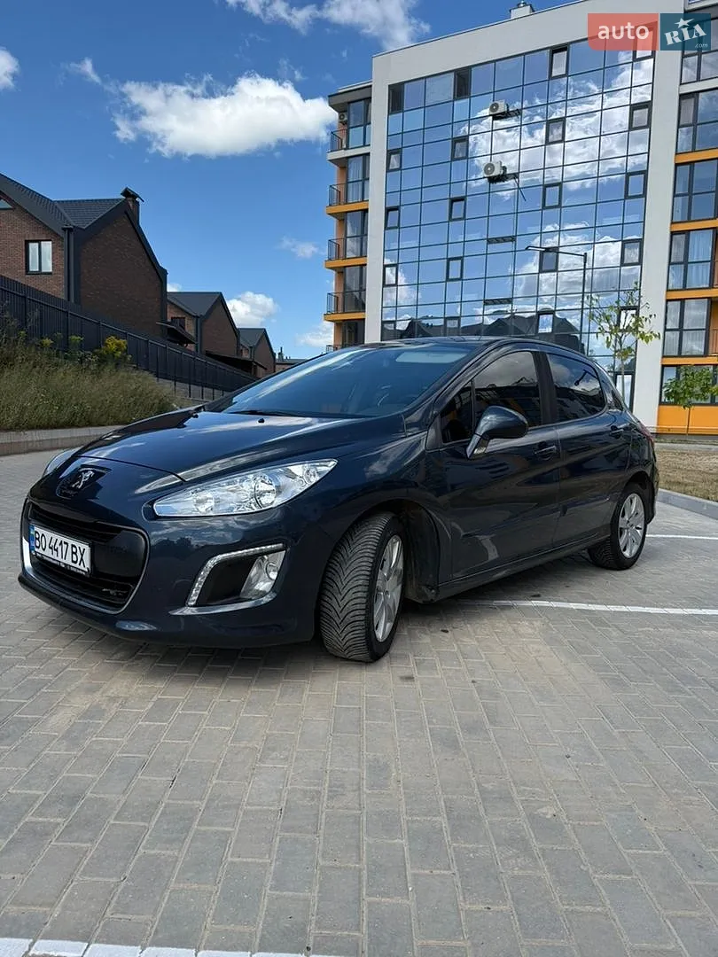 2011 Peugeot 308 - фото 1