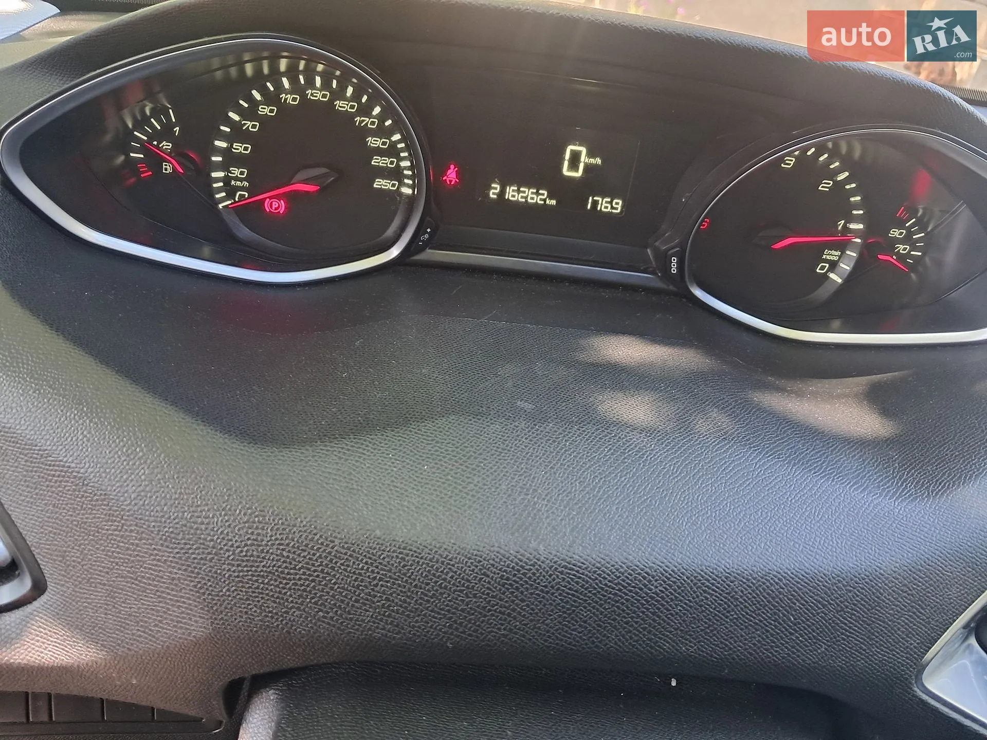 2015 Peugeot 308 - мініатюра 4