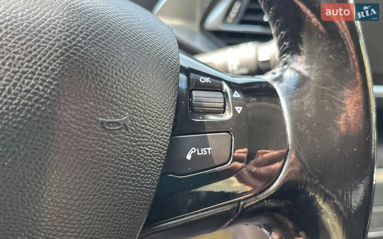 2015 Peugeot 308 - мініатюра 17
