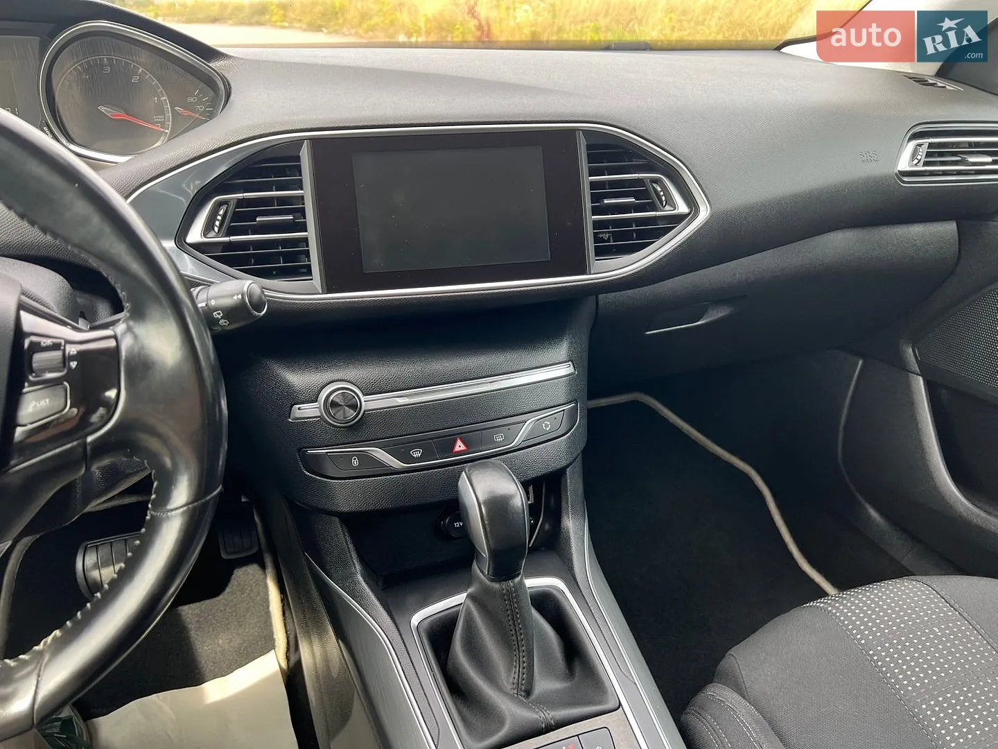 2015 Peugeot 308 - мініатюра 10