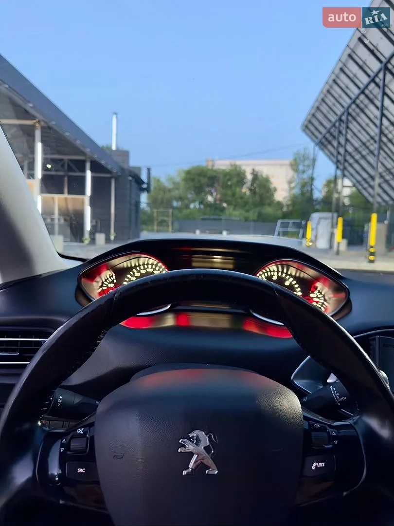 2015 Peugeot 308 - мініатюра 12
