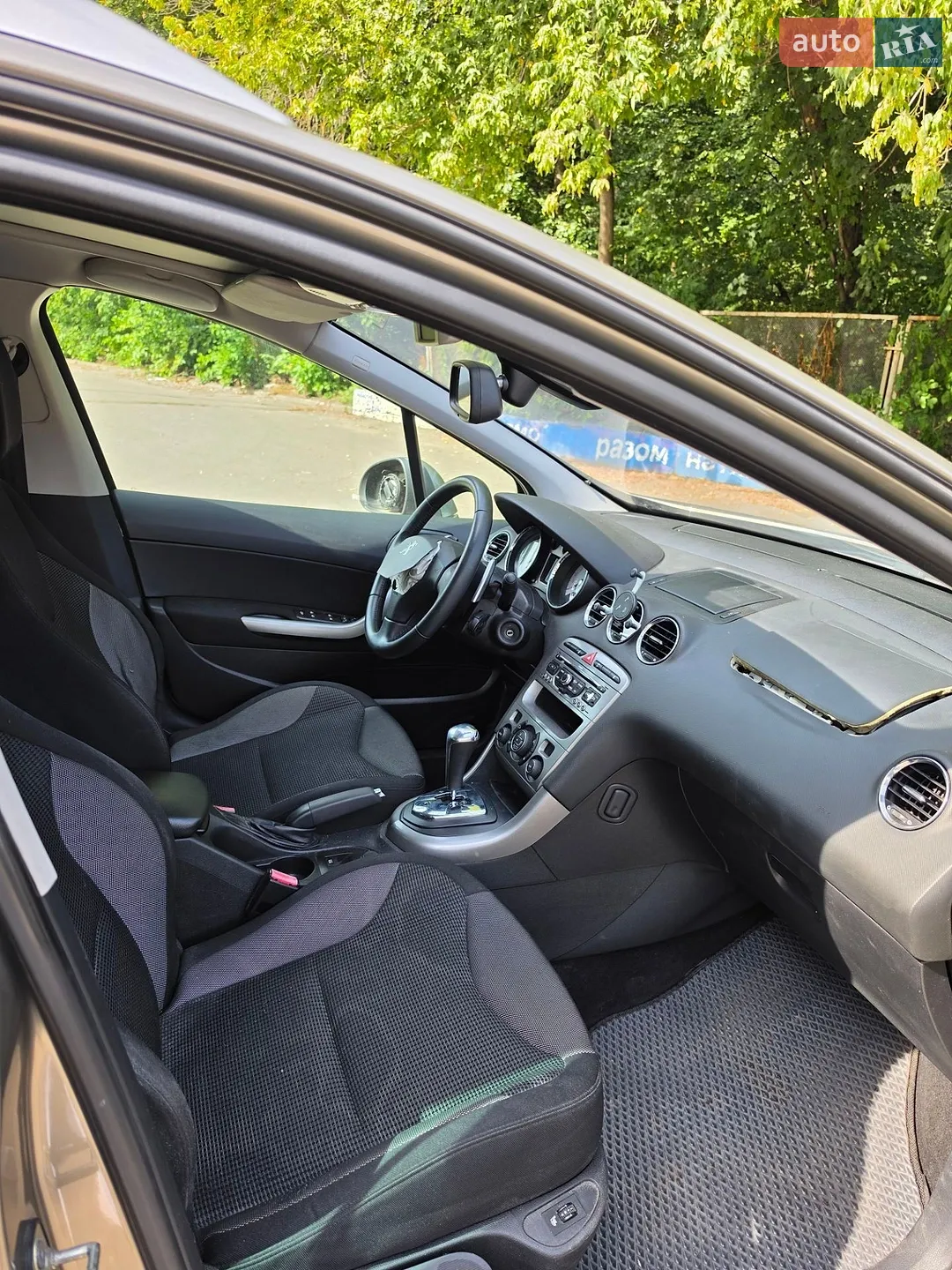 2011 Peugeot 308 - мініатюра 16