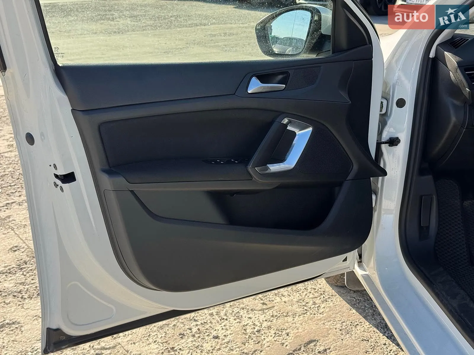 2015 Peugeot 308 - мініатюра 19
