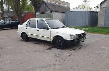 Хетчбек Peugeot 309 1987 в Мені