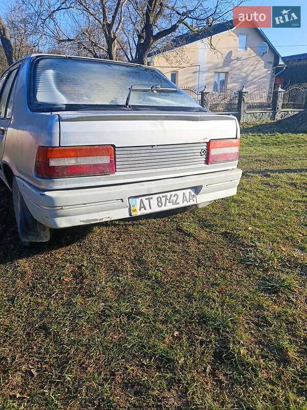 Хэтчбек Peugeot 309 1988 в Глыбокой