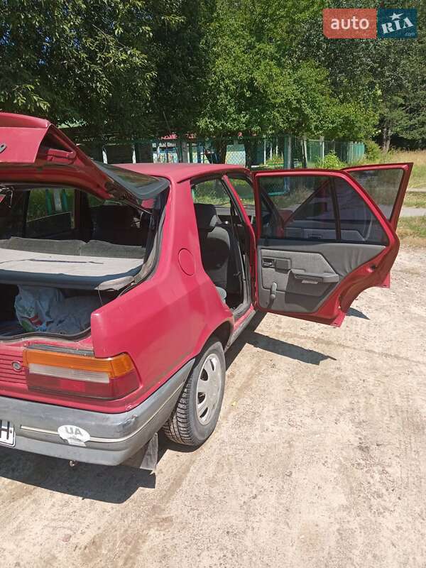 Хетчбек Peugeot 309 1988 в Львові