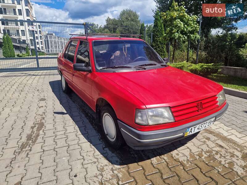 Хетчбек Peugeot 309 1990 в Івано-Франківську